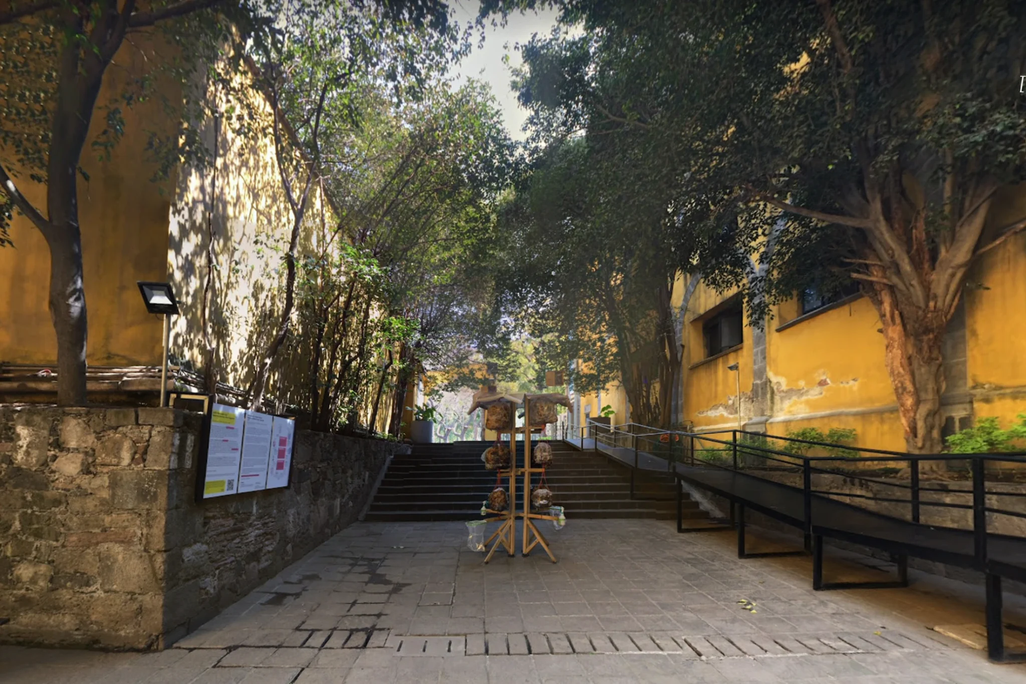 Laboratorio Arte Alameda